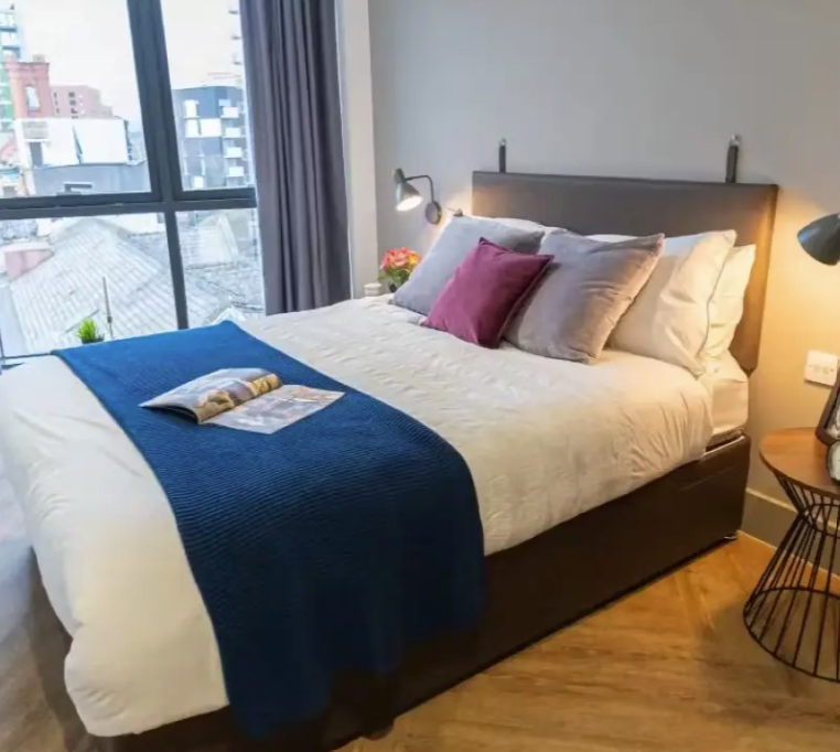 One Cross street - bedroom